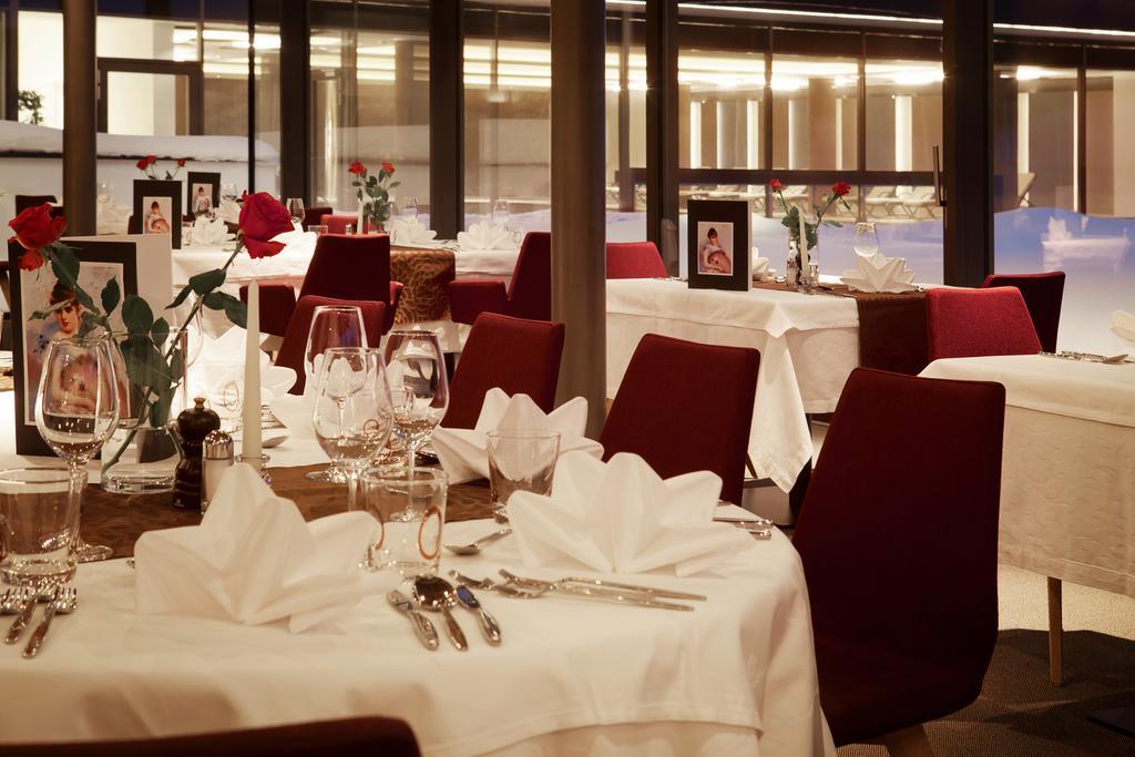 Hotel Cristal オベレッジェン エクステリア 写真